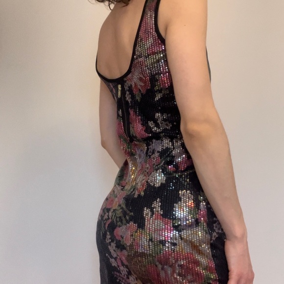 Mini sparkling dress ✨ - Picture 2 of 9